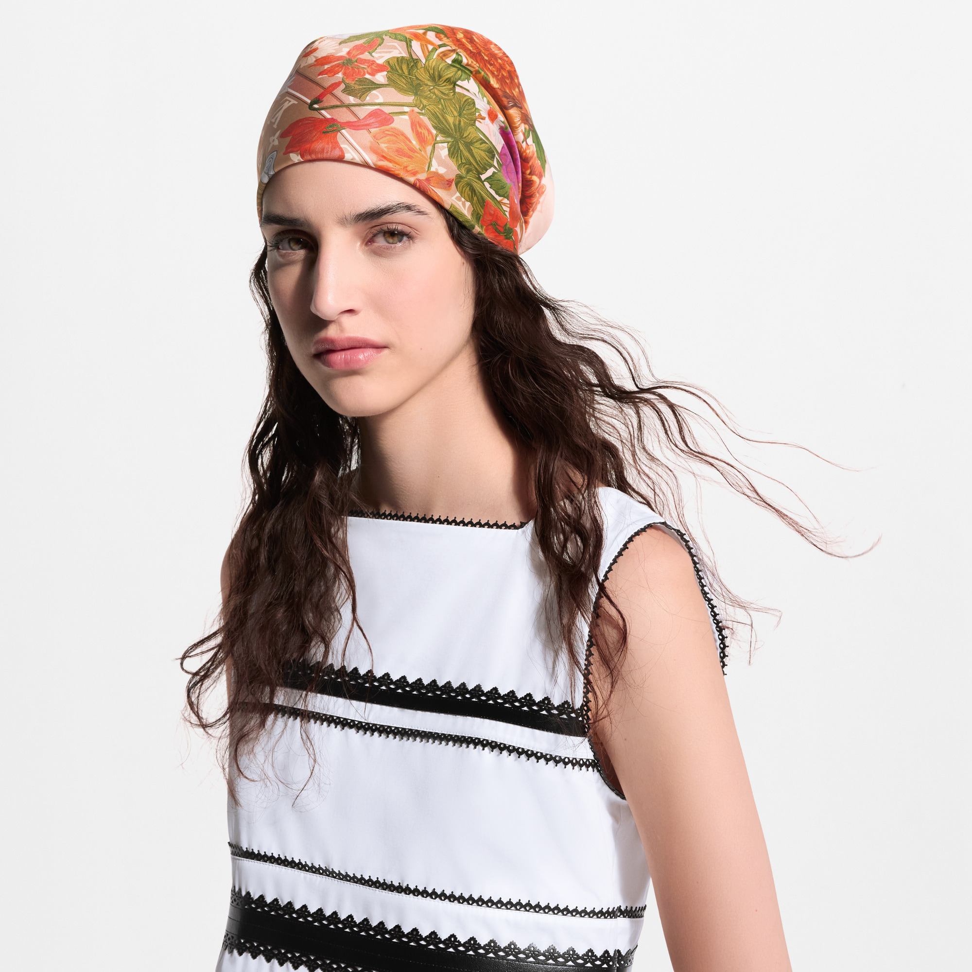 LV En Fleurs Square 90 S00 - Women - Accessories | LOUIS VUITTON ®